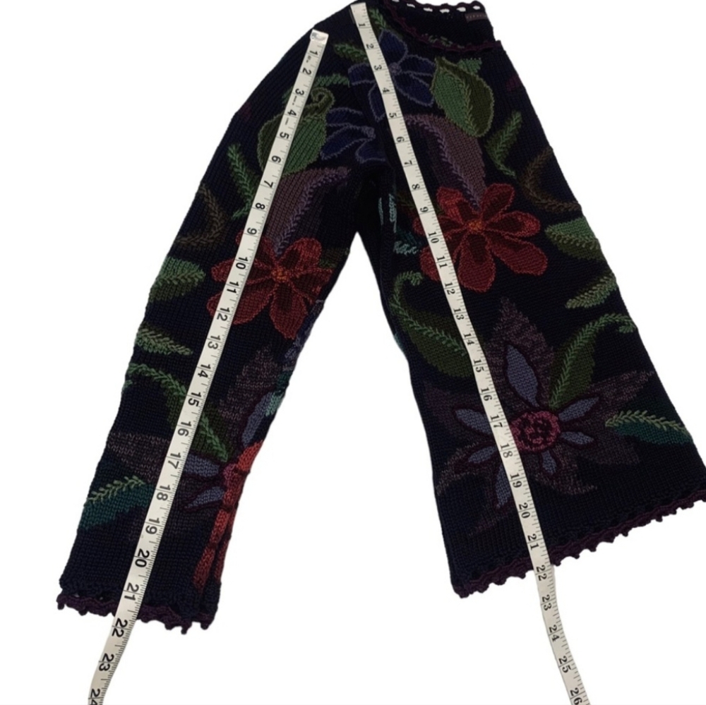 Peruvian Connection Floral Knit Sweater - Multicolor - Picture 10 of 11
